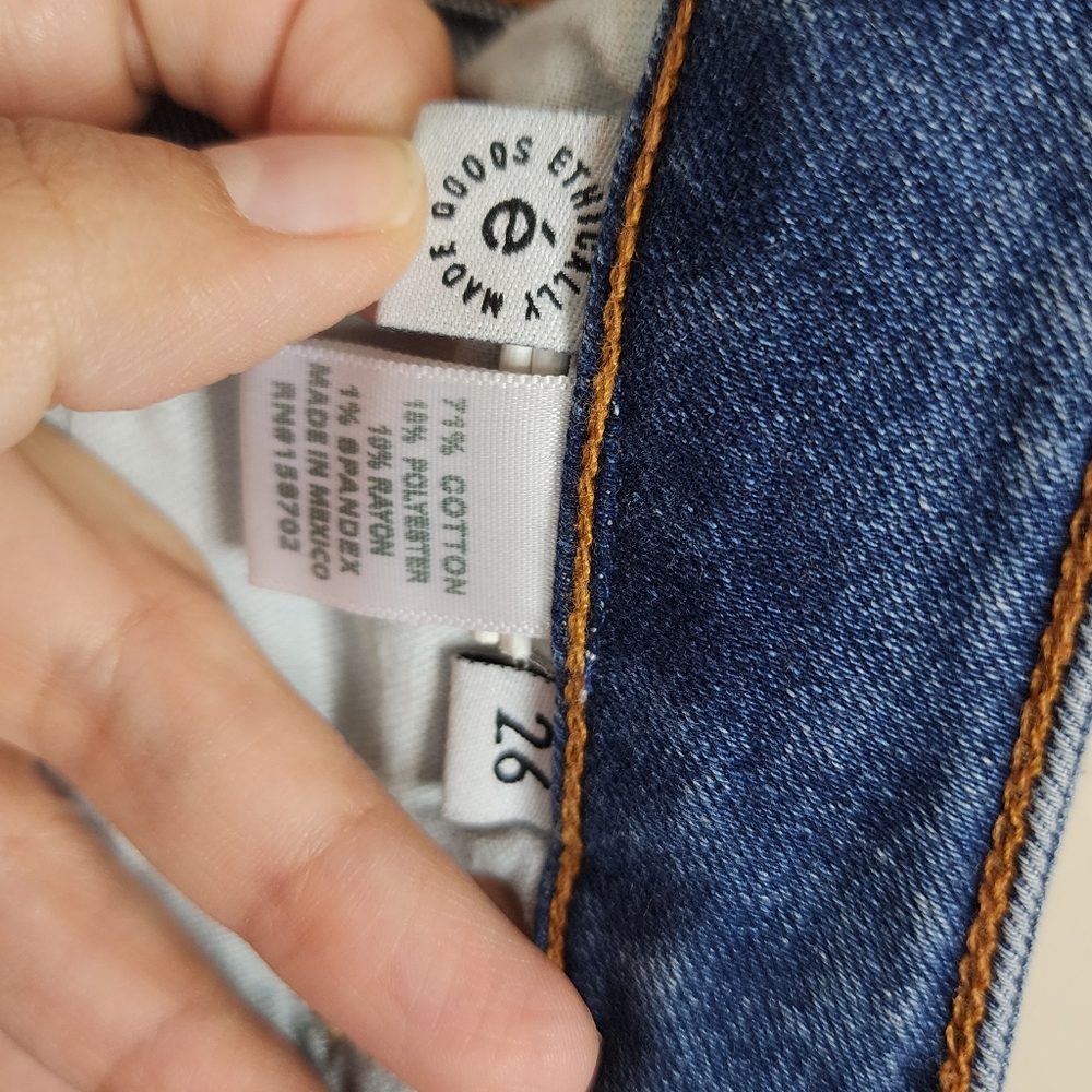 Etica Giselle Exposed Patch Pocket Jeans | Size 26 - Picture 10 of 11